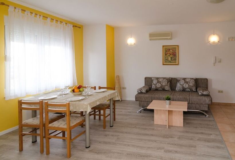 Апартаменты 1 Спальня с Балконом, Guesthouse Villa Irena