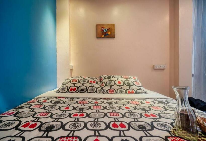 اتاق استاندارد, Snooze Too
