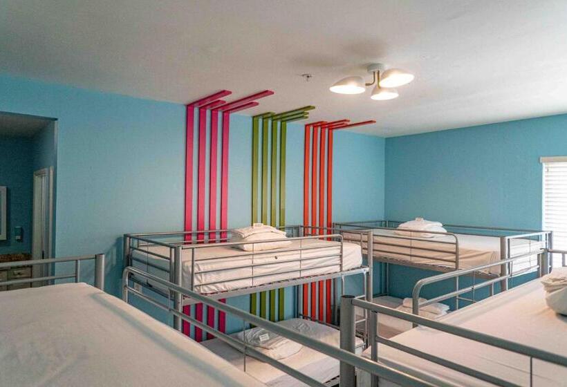 חדר סטנדרט, Beds N' Drinks