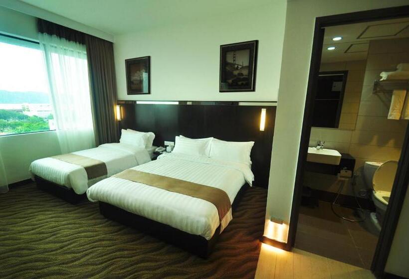 Трехместный Номер Deluxe, Dreamtel Kota Kinabalu