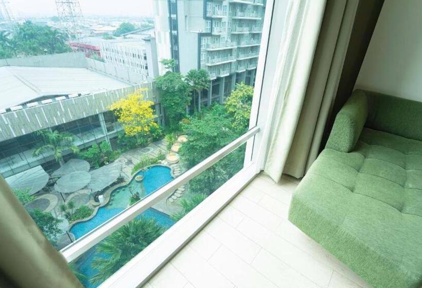 Номер Стандарт Двуспальная Кровать, Holiday Inn Cikarang Jababeka, An Ihg