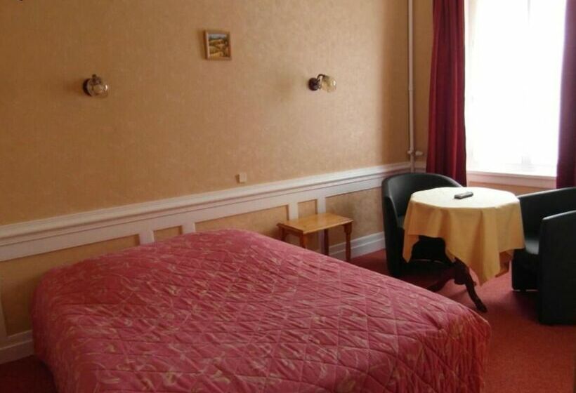 Номер Стандарт, Hôtel De La Gare