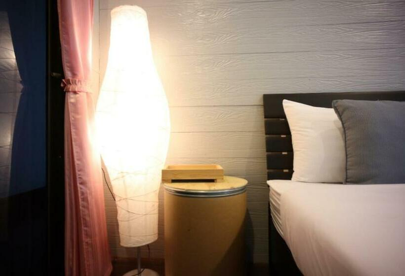 Quarto Estandar com Sacada, Marina Hut Guest House