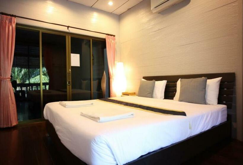 Quarto Estandar com Sacada, Marina Hut Guest House