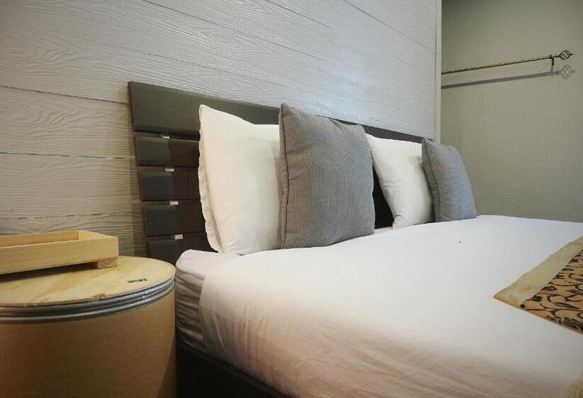 Quarto Estandar com Sacada, Marina Hut Guest House