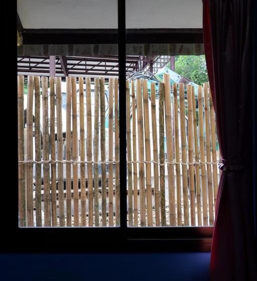 Quarto Basic, Marina Hut Guest House