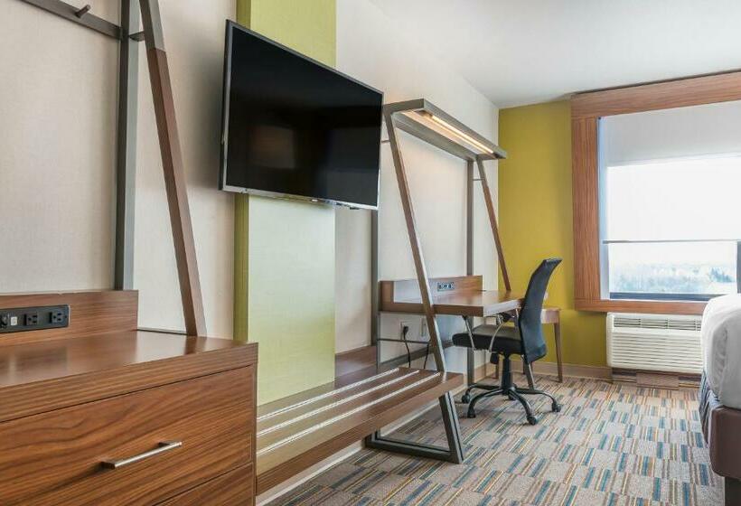 디럭스 룸 킹사이즈 침대, Holiday Inn Express & Suites Clarion, An Ihg