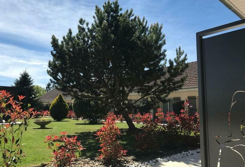 Семейный Номер, Hôtel Le Clos Badan