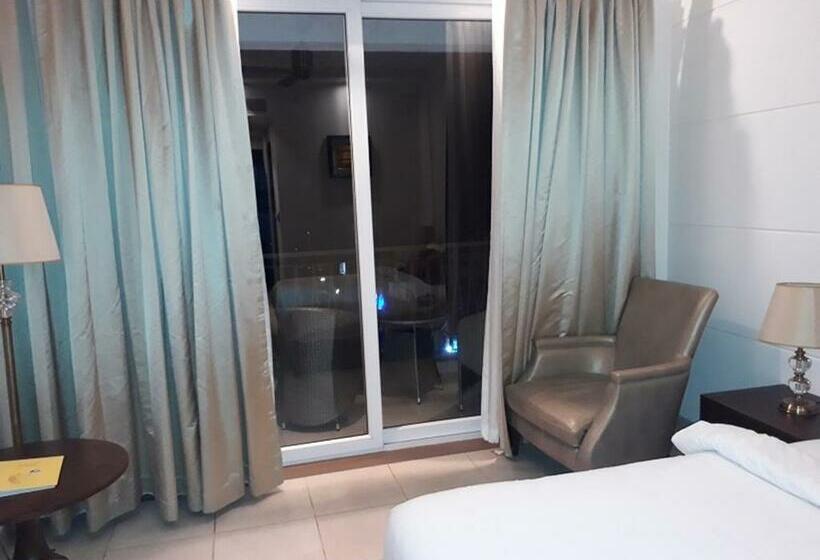 标准三人间, Lemon Tree Hotel Candolim