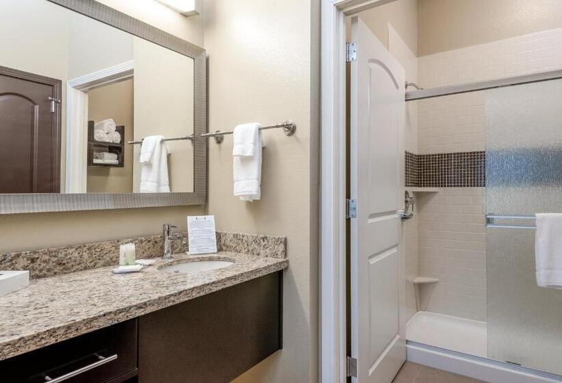 Люкс, Staybridge Suites Eau Claire   Altoona, An Ihg