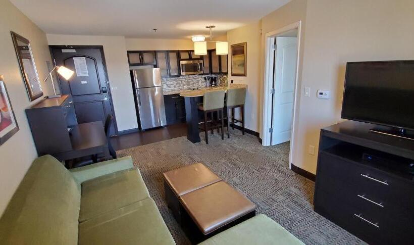 Люкс Адаптированный для Инвалидов, Staybridge Suites Eau Claire   Altoona, An Ihg