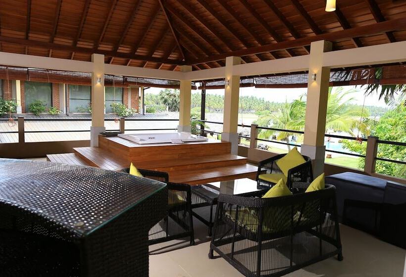 이그제큐티브 스위트, Amaranthe Bay Resort & Spa