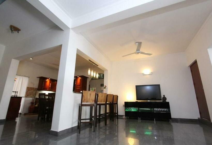 غرفة قياسية فردية, Angel Villa