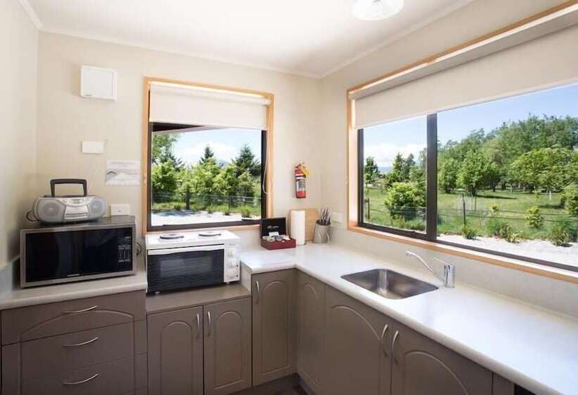 Дом 2 Спальни, Alpine View Lodge