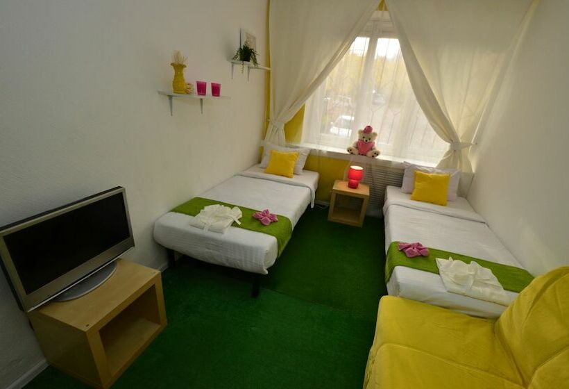 标准间, Hostel Leto