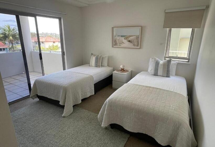 Апартаменты 2 Спальни, Rovera Apartments