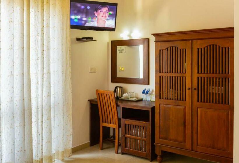 Quarto Deluxe com Sacada, Yo Kandy