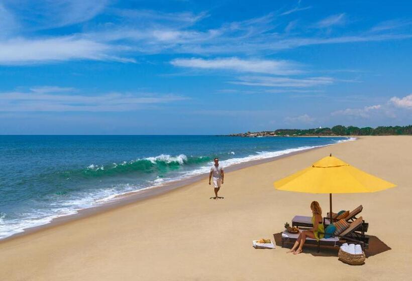 اتاق لوکس, Shangrila Hambantota