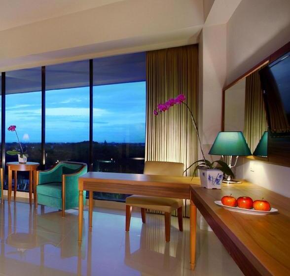 Люкс, Aston Bojonegoro City