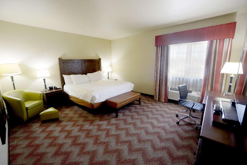 带大床的标准间, Hilton Garden Inn San Diego Downtown/bayside