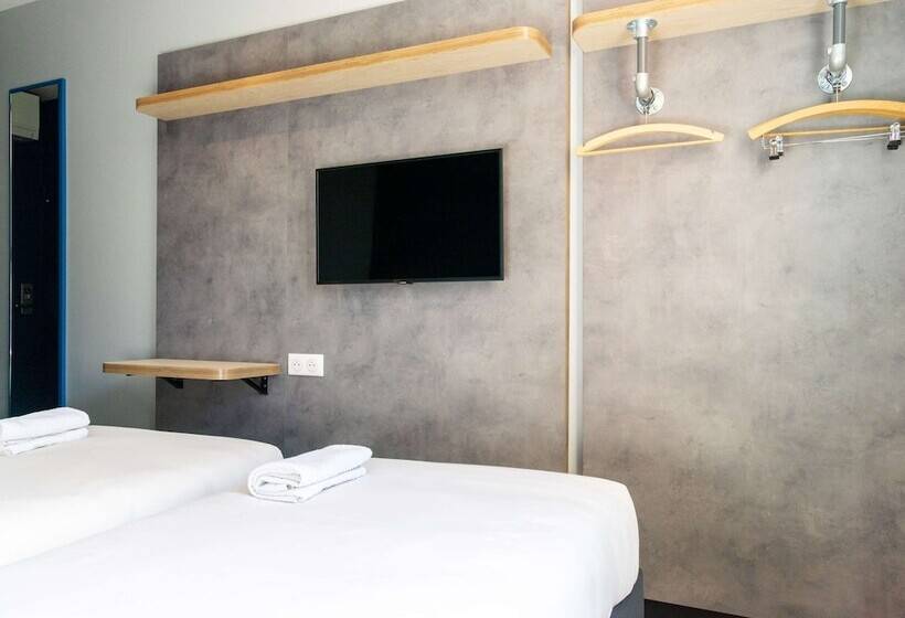 Номер Стандарт, Ibis Budget Châtillon Paris Ouest
