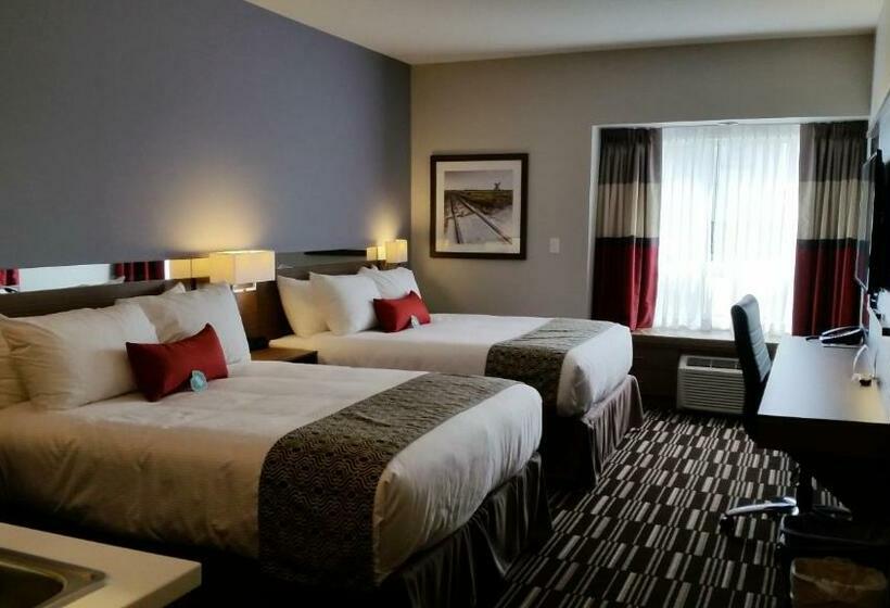 Номер Deluxe, Microtel Inn & Suites By Wyndham Bonnyville
