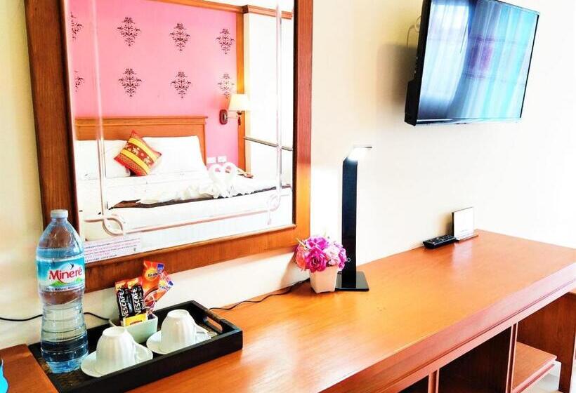 Номер Deluxe Кровать Кинг, Phaithong Sotel Resort