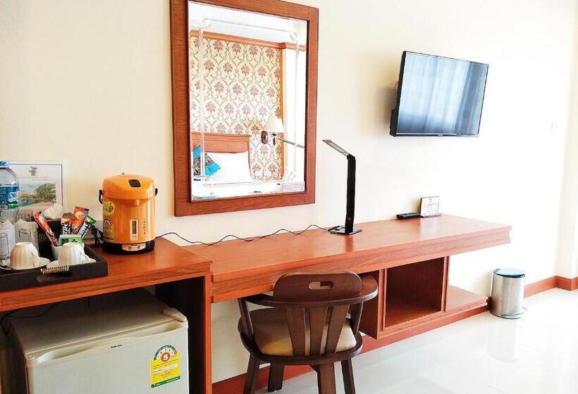 Номер Deluxe Кровать Кинг, Phaithong Sotel Resort