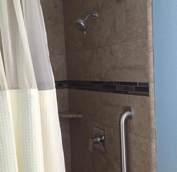 Номер Стандарт, Dolphin Cove Motel