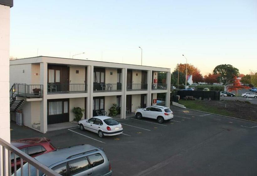 Люкс Семейный 2 Спальни, Elmore Lodge Motel