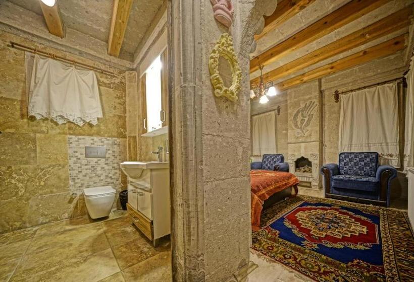 غرفة قياسية, Kayatas Cave Suites