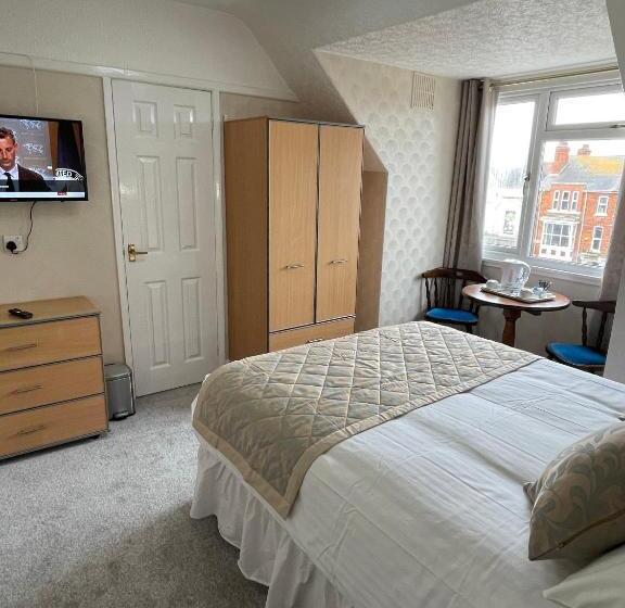 Номер Стандарт, Queens Hotel, Skegness