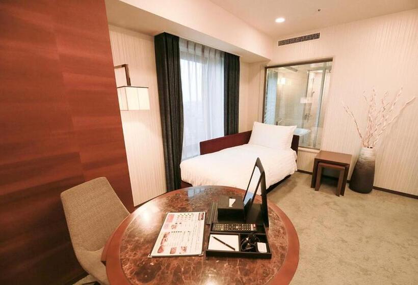 Номер Стандарт Трехместный, Richmond Hotel Premier Tokyo Schole