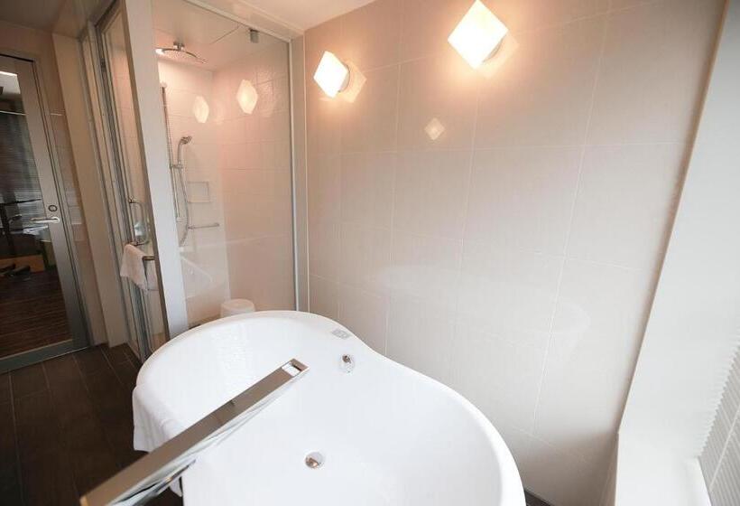 Номер Deluxe, Richmond Hotel Premier Tokyo Schole