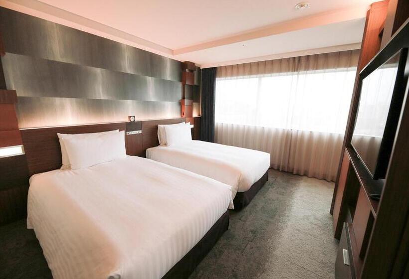 Номер Стандарт Трехместный, Richmond Hotel Premier Tokyo Schole