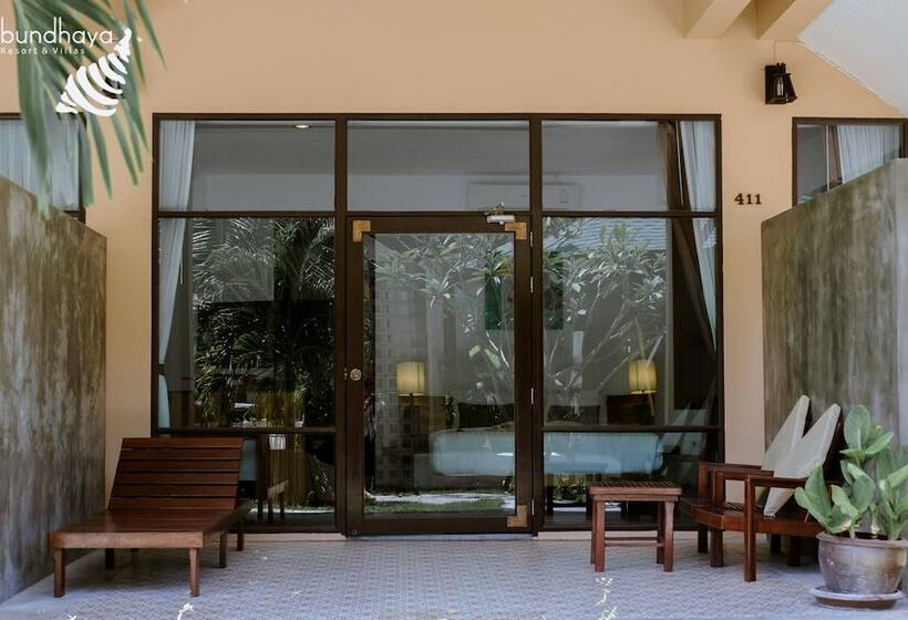 Номер Deluxe с Балконом, Bundhaya Villas