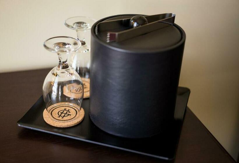 Номер Superior, The Mount Vernon Grand