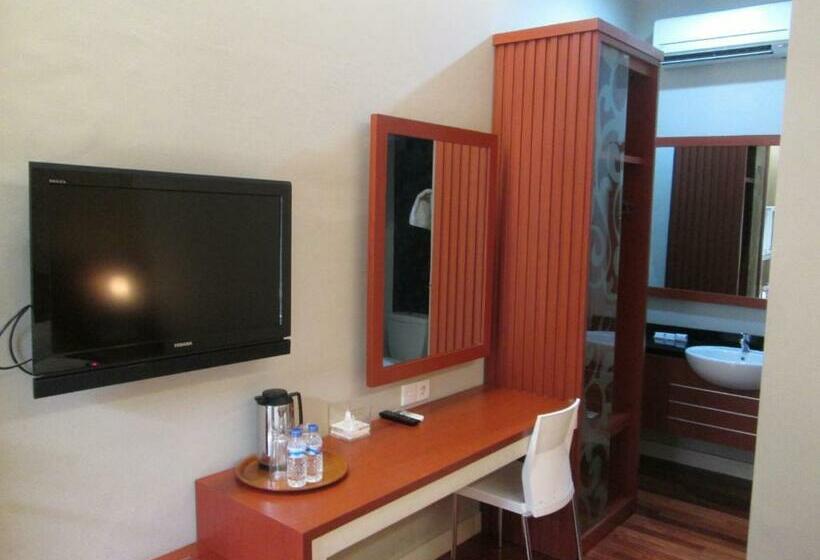 Quarto Superior, Trio Indah 2