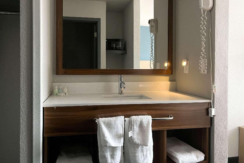 Quarto Superior, Trio Indah 2