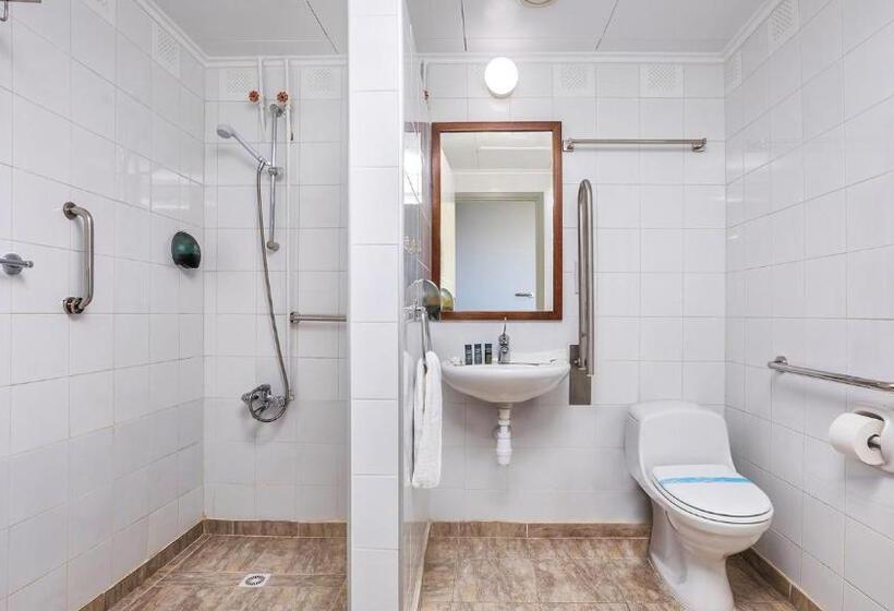 패밀리 룸 산 전망, Troodos Hotel & Spa