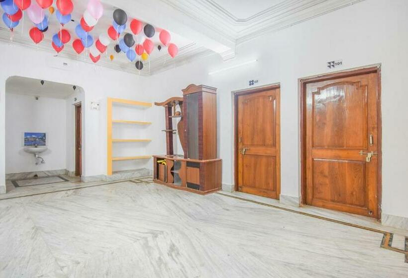 اتاق کلاسیک سه تخته, Oyo Flagship 81159 Mo Oyo