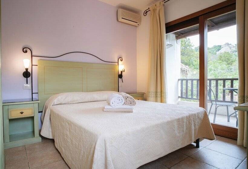 Номер Deluxe, Pedra Santa