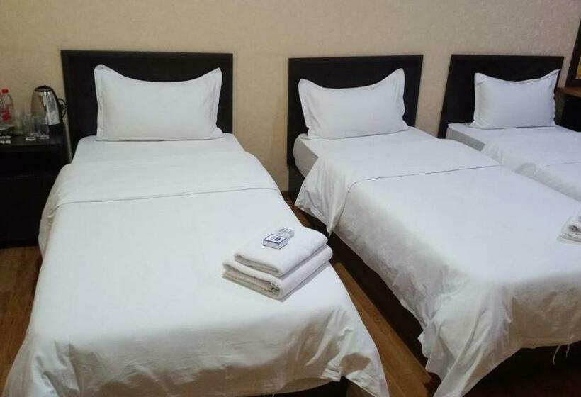Economy Triple Room, Hayot Hostel
