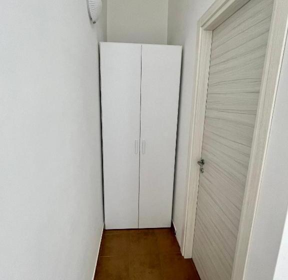 اتاق لوکس, B&b Scala Dei Turchi Beach