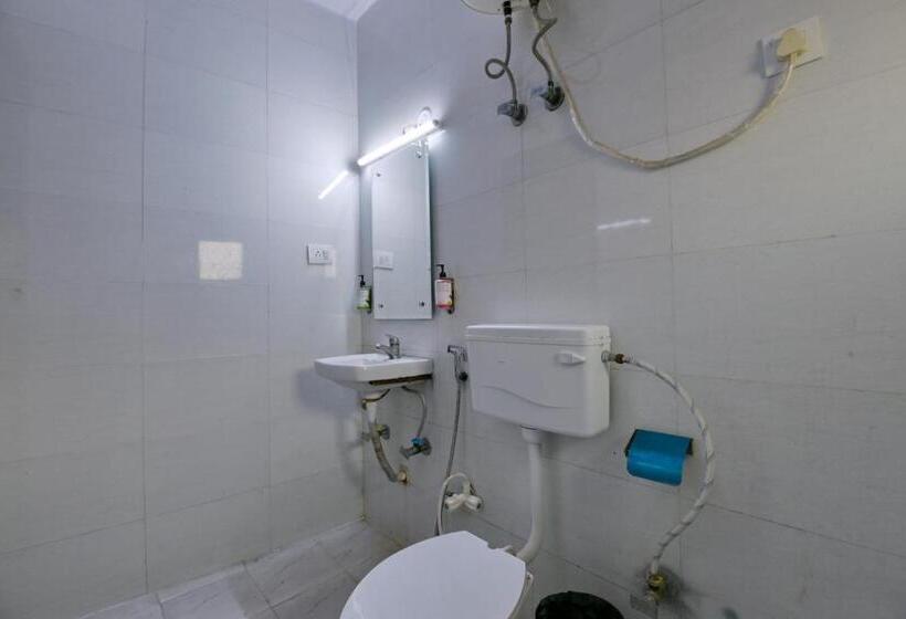 Номер Deluxe с Балконом, Admire Inn Atta Market, Noida Sector 18