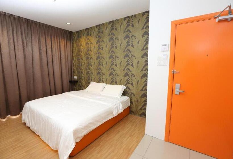 اتاق استاندارد با تخت بزرگ, 1 Hotel Taman Connaught