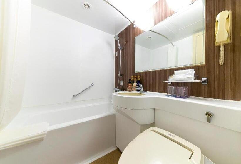 Семейный Номер, Art Hotel Oita