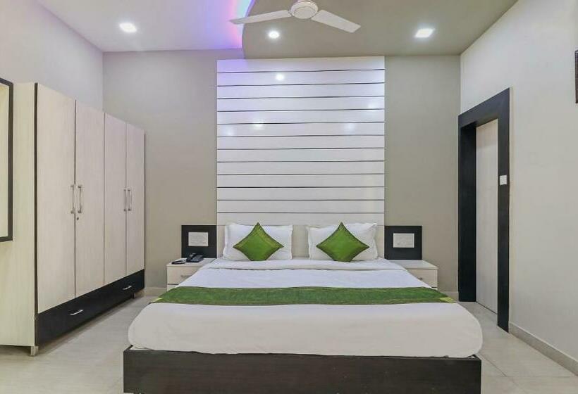 Номер Deluxe, Treebo Raj Garden, Near Pushkar Lake