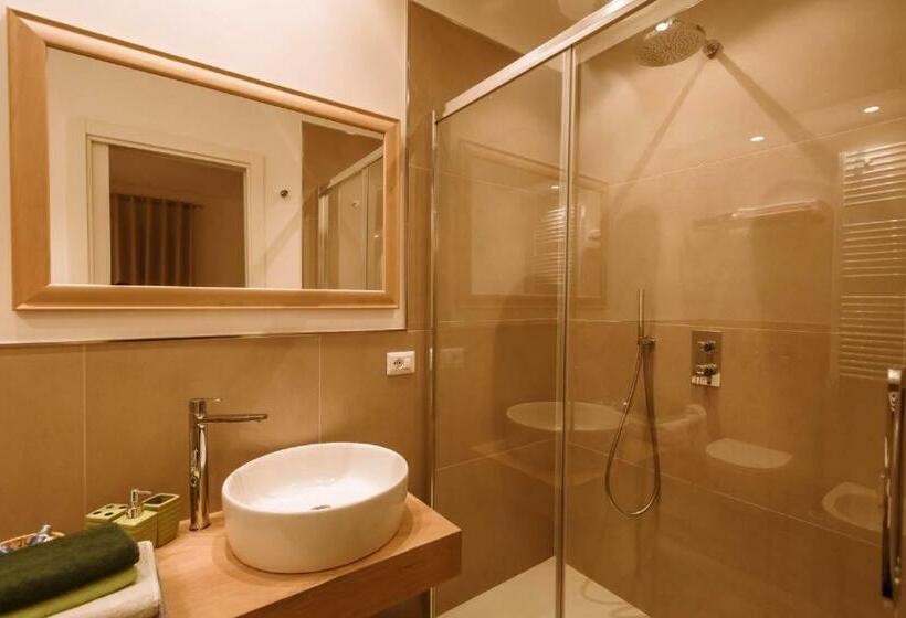 سوییت با چشم‌انداز کوه, Casa Aricò & Shatulle Suites
