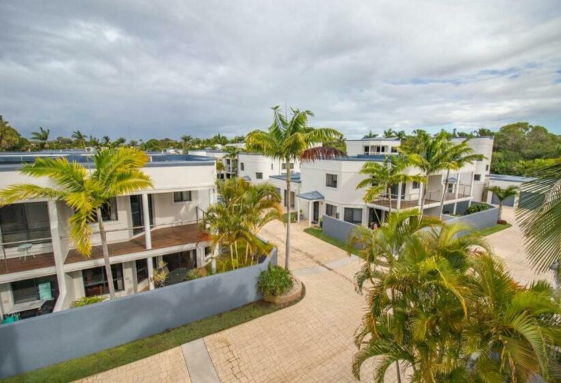 Апартаменты 2 Спальни, Grange Resort Hervey Bay